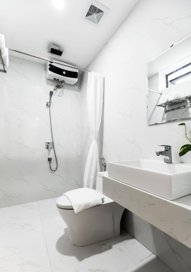Lyn'S Hotel & Apartment Da Nang Exterior photo